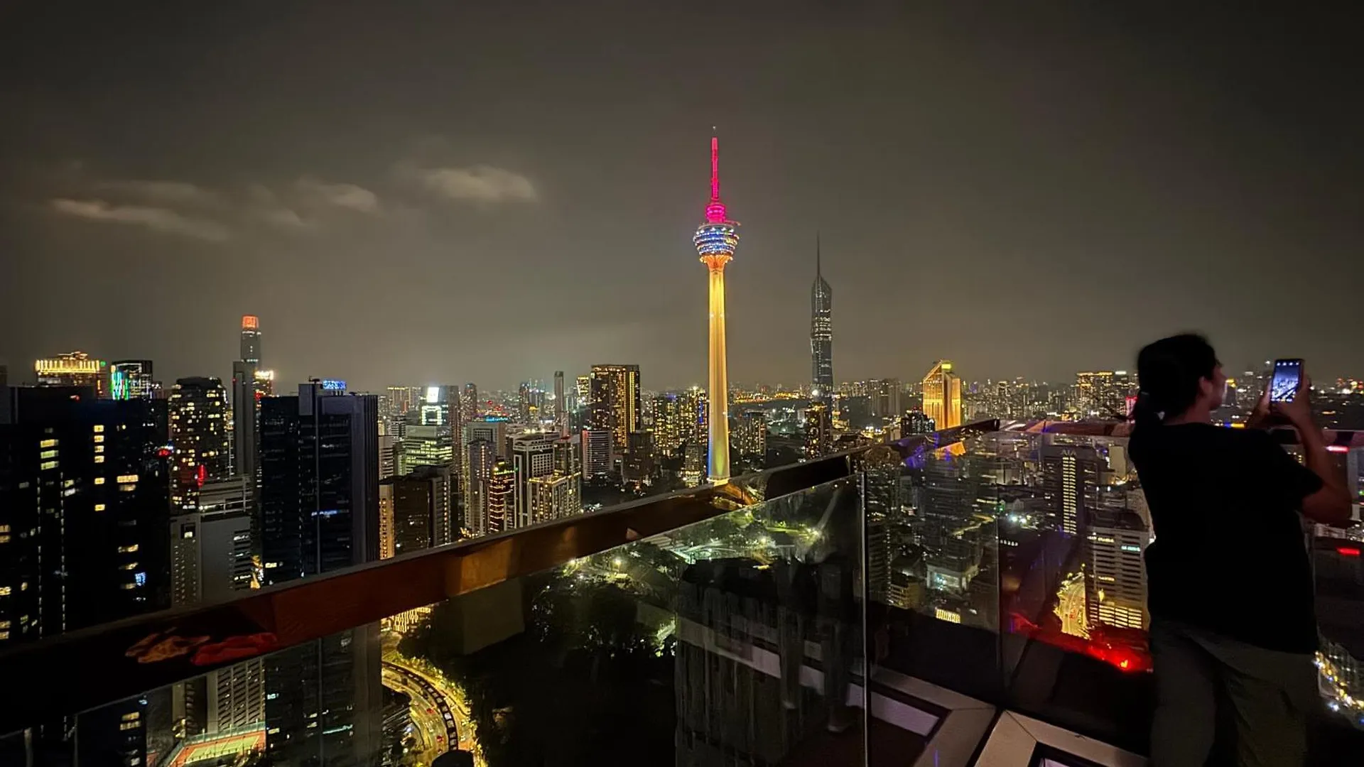 Suites At Platinum Klcc Kuala Lumpur Ma­lay­sia